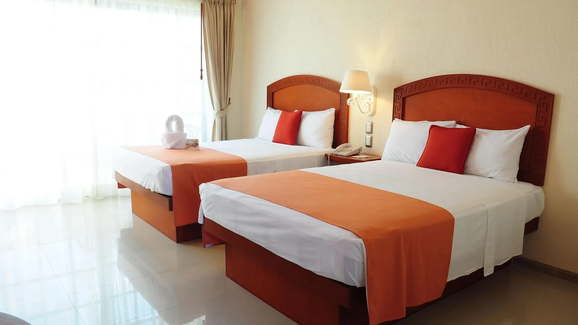 Hotel Posada Sian Kaan Playa Del Carmen